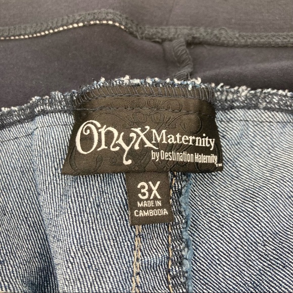 Onyx Maternity Plus Size Distressed Denim Jean Shorts 3X NWT - Picture 3 of 9